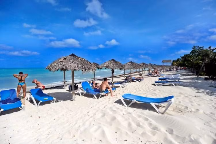 Nga tiếp tục là thị trường chủ lực của ngành du lịch Cuba ảnh 1