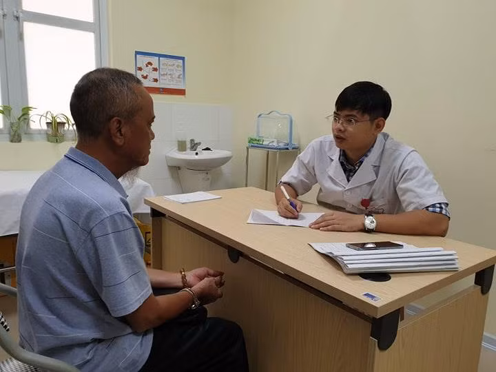 Bệnh viện Việt Đức và Bảo Việt ký kết thỏa thuận hợp tác toàn diện ảnh 1