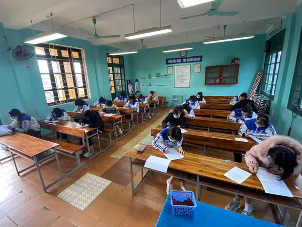 Đảm bảo các điều kiện phòng, chống dịch khi học sinh trở lại trường ảnh 1