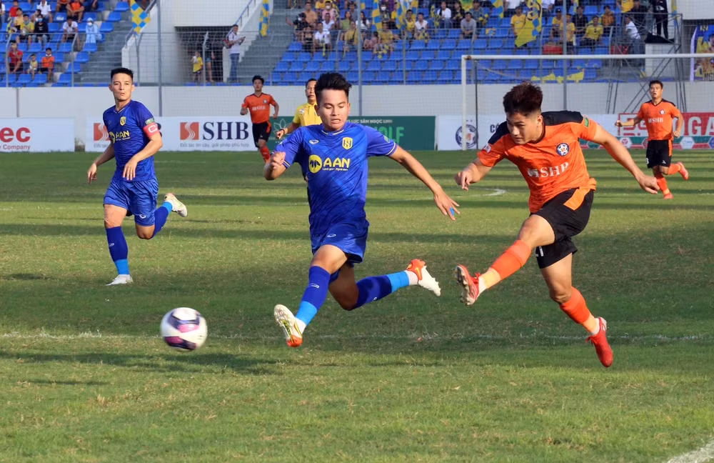 V-League: Hải Phòng trở lại ngôi đầu, Viettel thua Nam Định ảnh 2