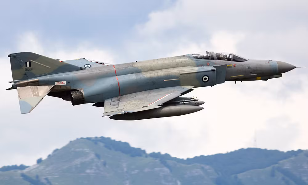 Hy Lạp: Rơi chiến đấu cơ F-4 Phantom, 1 sỹ quan thiệt mạng ảnh 1