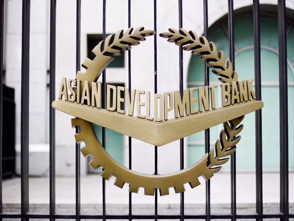 ADB hỗ trợ Philippines cải thiện tài chính địa phương ảnh 1
