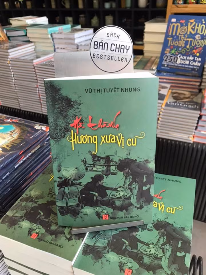 'Hà Thành hương xưa vị cũ': Khảo cứu công phu về ẩm thực chốn kinh kỳ ảnh 1