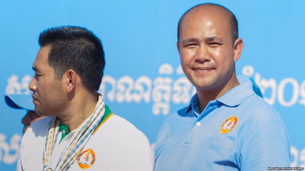 Con trai út của Thủ tướng Campuchia Hun Sen được thăng hàm ảnh 1