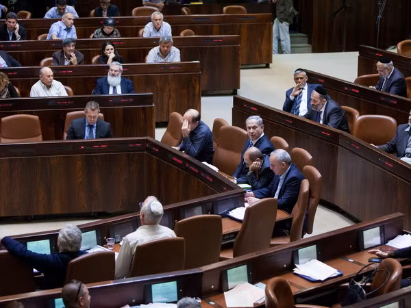 Quốc hội Israel thông qua dự thảo ngân sách cho hai năm tới ảnh 1