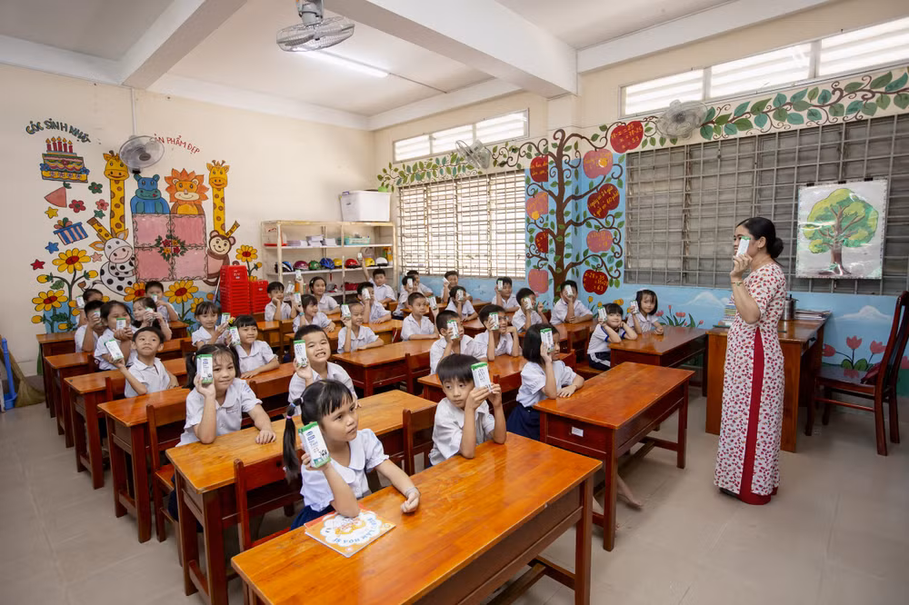 Tỉnh Vĩnh Long và Vinamilk cùng triển khai chương trình sữa học đường ảnh 4