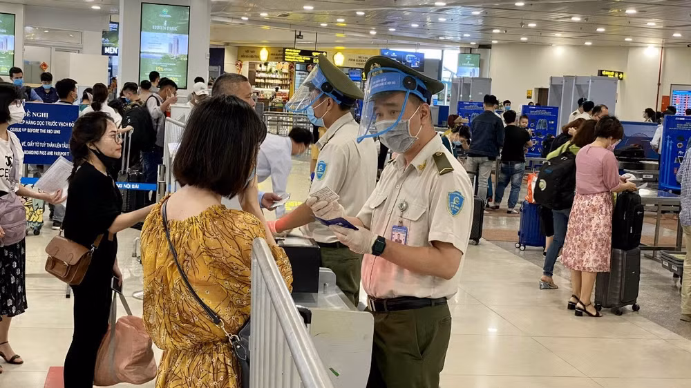 Hàng không Việt Nam với cơ hội phục hồi qua đại dịch COVID-19 ảnh 1