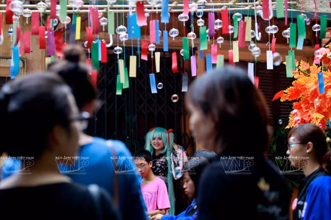 [Photo] Lễ hội chuông gió - nét văn hóa độc đáo Xứ hoa Anh đào ảnh 4
