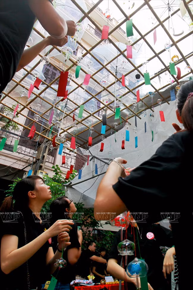 [Photo] Lễ hội chuông gió - nét văn hóa độc đáo Xứ hoa Anh đào ảnh 8