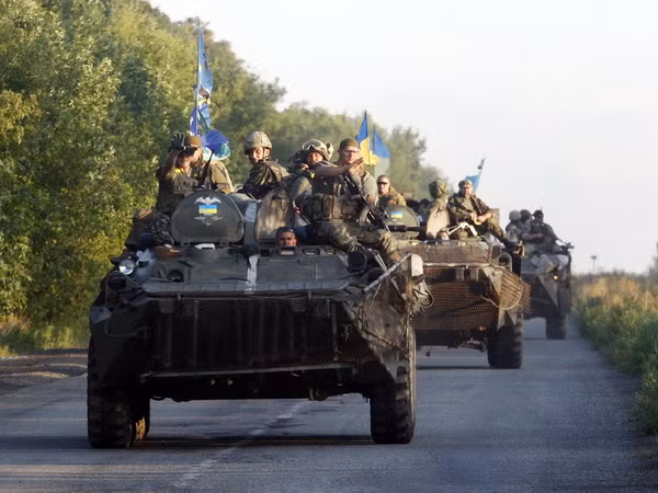Ukraine chìm sâu vào suy thoái kinh tế trong vòng nửa năm qua ảnh 1