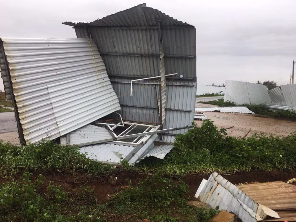 Bão số 13 đã gây nhiều thiệt hại tại Quảng Bình và Quảng Trị ảnh 1