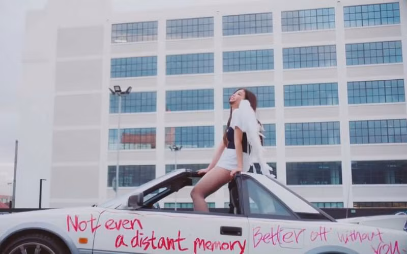 Bốn thành viên BlackPink biến hóa như thế nào khi tách solo? ảnh 3