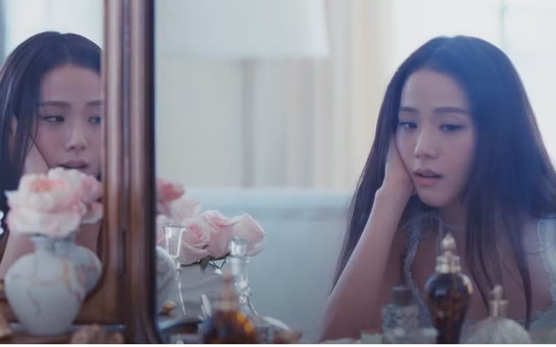 Bốn thành viên BlackPink biến hóa như thế nào khi tách solo? ảnh 8