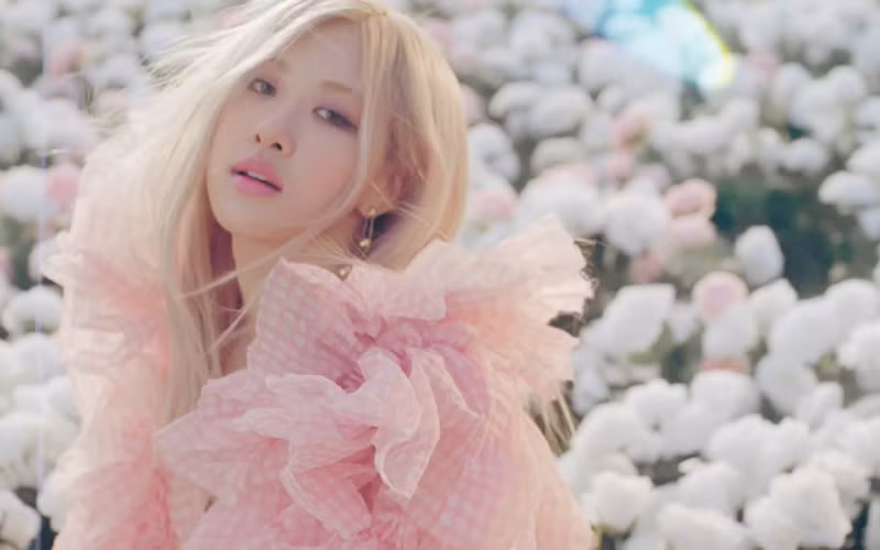 Bốn thành viên BlackPink biến hóa như thế nào khi tách solo? ảnh 4