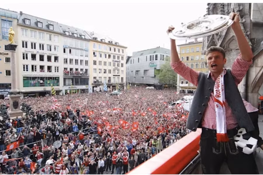 ​Müller đứng đầu danh sách cầu thủ vô địch Bundesliga nhiều nhất ảnh 2