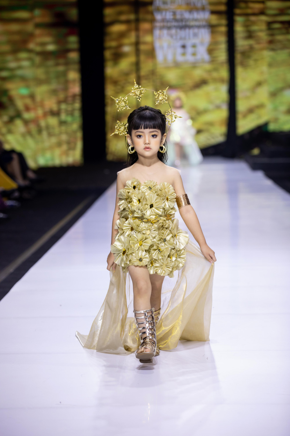 Mốt thời trang là gì? [Giải đáp chi tiết]
