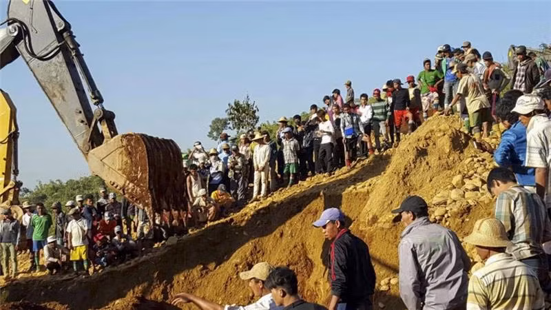 Sập mỏ khai thác ngọc kinh hoàng tại Myanmar khiến 20 người tử vong ảnh 1