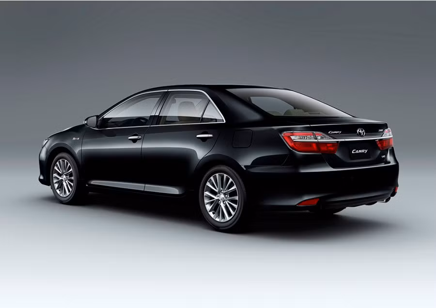 Mẫu xe Camry mới 2016 chốt giá bán từ 1-1,3 tỷ đồng tại Việt Nam ảnh 2