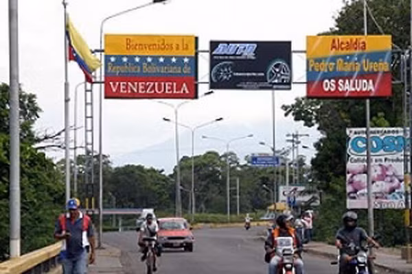Venezuela tố phần tử cực hữu Colombia thâm nhập bất hợp pháp ảnh 1