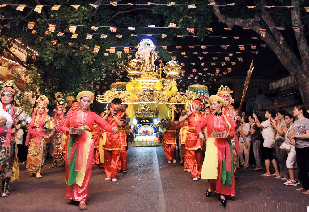 [Photo] Lễ rước và cầu nguyện mừng thành công Đại lễ Vesak ảnh 1