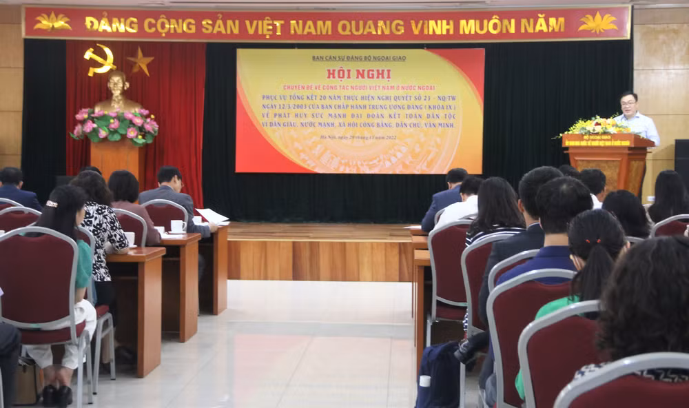 Tăng cường công tác đại đoàn kết với người Việt Nam ở nước ngoài ảnh 3