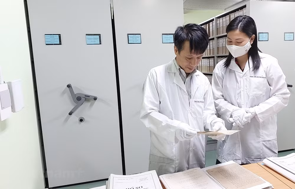 Xây dựng hành lang pháp lý cho ngành lưu trữ phát triển, hội nhập ảnh 2