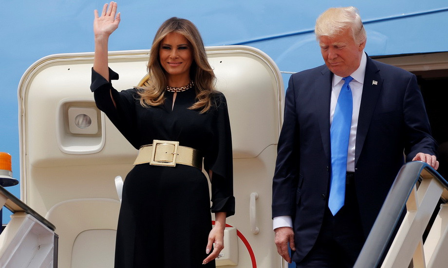 Vợ con ông Donald Trump không đeo khăn trùm đầu khi tới Saudi Arabia | Vietnam+ (VietnamPlus)