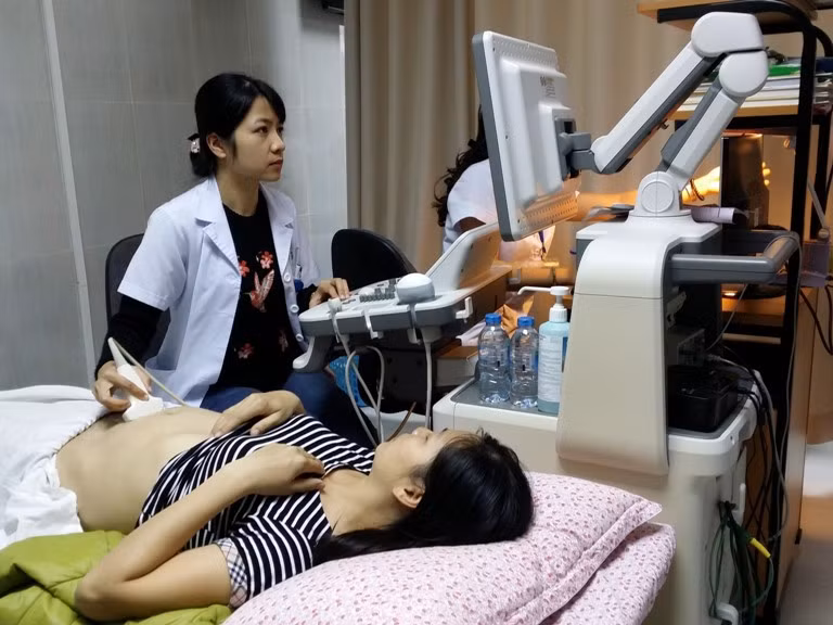 Bệnh viện Phụ sản Hà Nội triển khai đặt lịch khám qua tổng đài ảnh 1