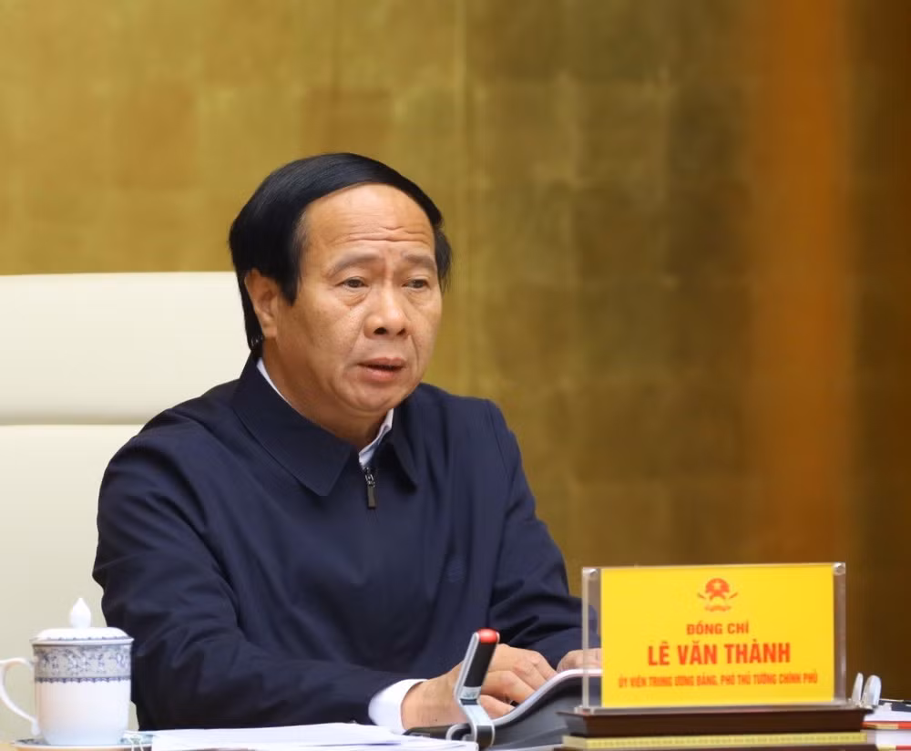 Phó Thủ tướng họp về dự án đường vành đai 3, 4 Thành phố Hồ Chí Minh ảnh 1