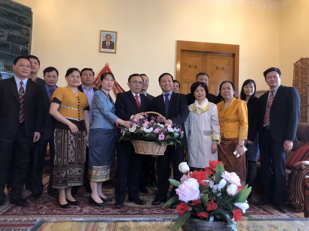 Đại sứ Việt Nam tại Liên bang Nga chúc mừng Tết cổ truyền của Lào ảnh 1