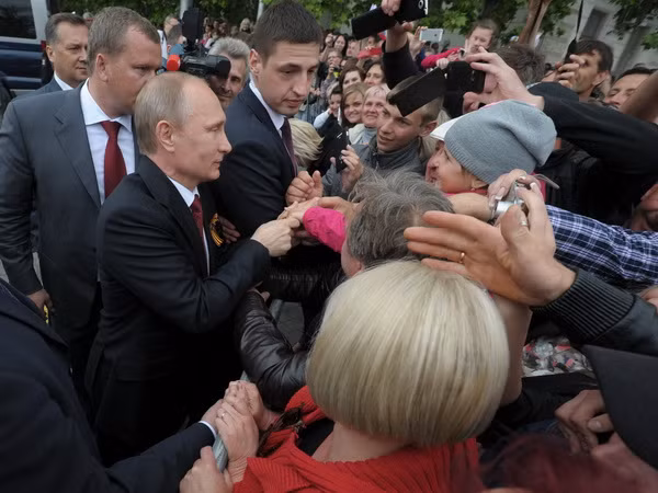 "Ukraine khó kiểm soát Crimea khi ông Putin còn làm Tổng thống Nga" ảnh 1