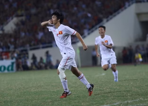 U19 Việt Nam vào chung kết sau màn vùi dập U19 Myanmar ảnh 1