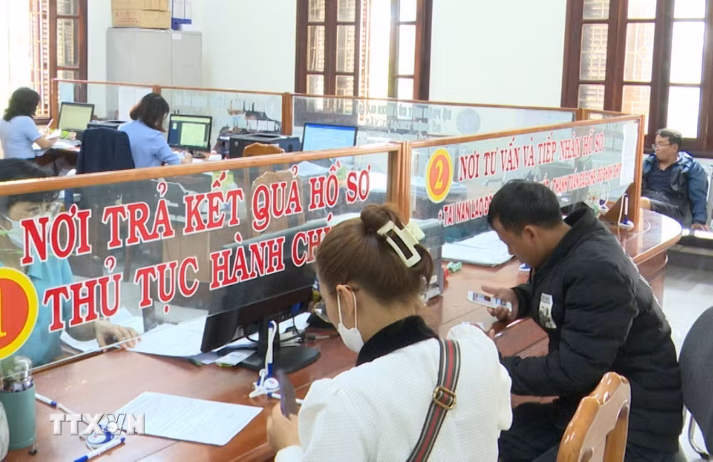 ttxvn-bao-hiem-xa-hoi-2910.jpg