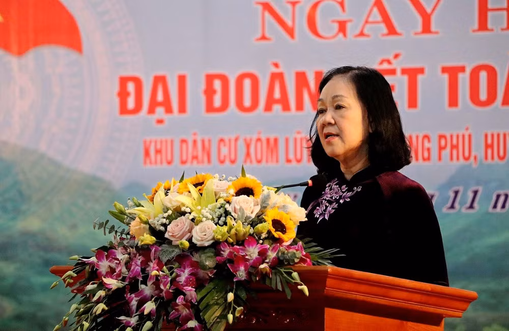 Bà Trương Thị Mai dự Ngày hội Đại đoàn kết toàn dân tộc tại Hòa Bình ảnh 1