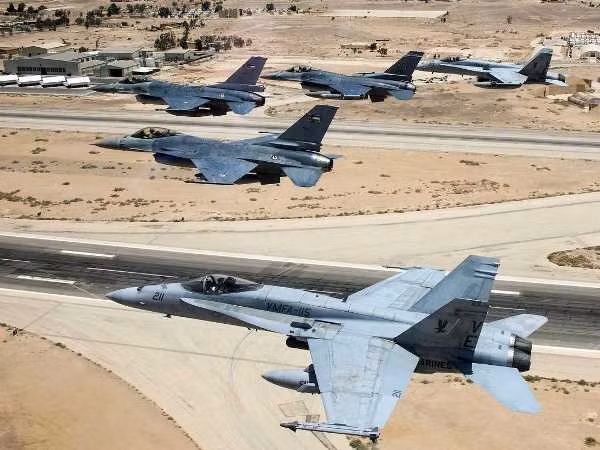 Mỹ chuẩn bị ra đòn tấn công Syria từ hướng biên giới Jordan ảnh 1