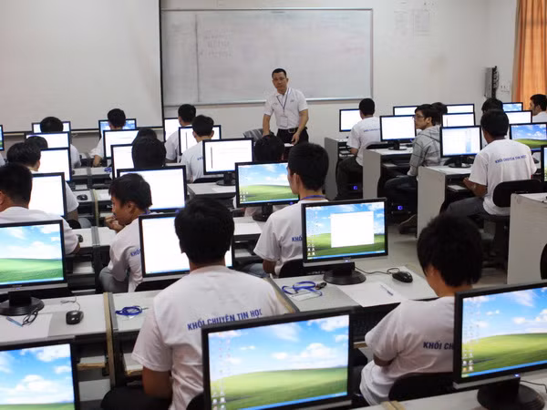 Khai mạc Cuộc thi Olympic Tin học sinh viên Việt Nam lần thứ 23 ảnh 1