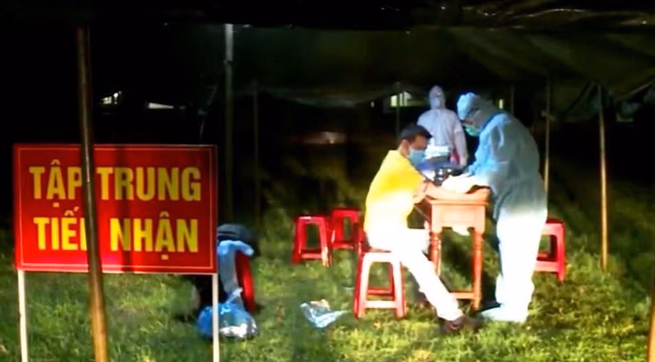 COVID-19: Nhiều ca tiếp xúc gần với bệnh nhân 48 có kết quả âm tính ảnh 1