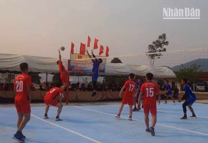 Tăng cường đoàn kết Việt Nam-Lào, xây dựng biên giới hòa bình ảnh 2