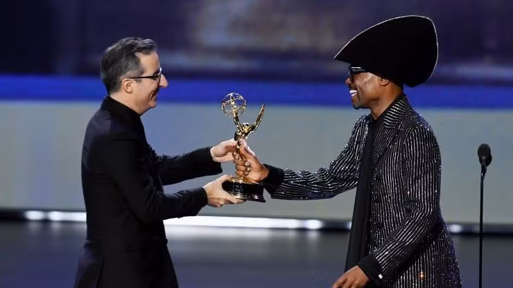 Những khoảnh khắc ấn tượng tại lễ trao giải Emmy Awards 71 ảnh 3