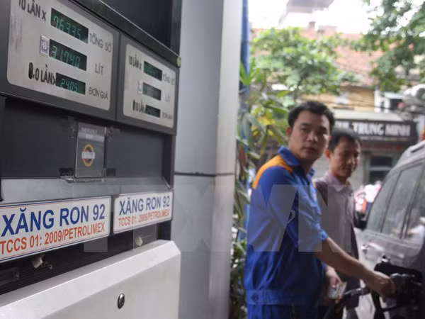 Nhìn lại những chuyện gây “sốt” trong ngành tài chính năm 2016 ảnh 3
