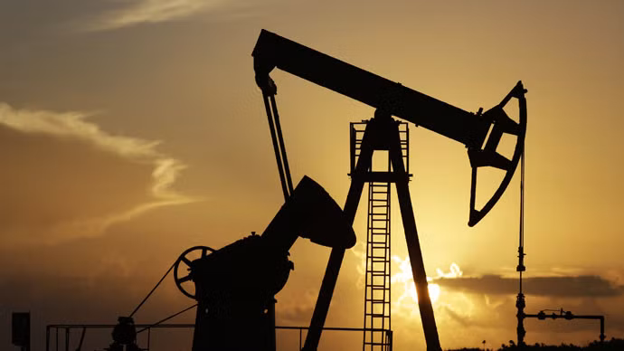 Kỳ vọng OPEC cắt giảm sản lượng hỗ trợ đà tăng của giá dầu châu Á ảnh 1