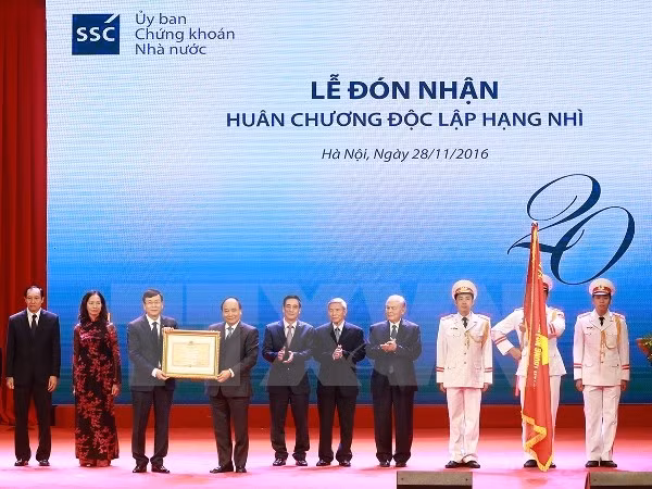 Mười sự kiện nổi bật trên thị trường chứng khoán năm 2016 ảnh 1