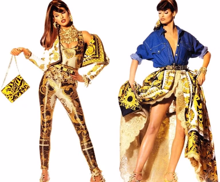 J. Lopez, Hoàng Thùy Linh tỏa sắc kiêu kỳ với thiết kế của Versace ảnh 19