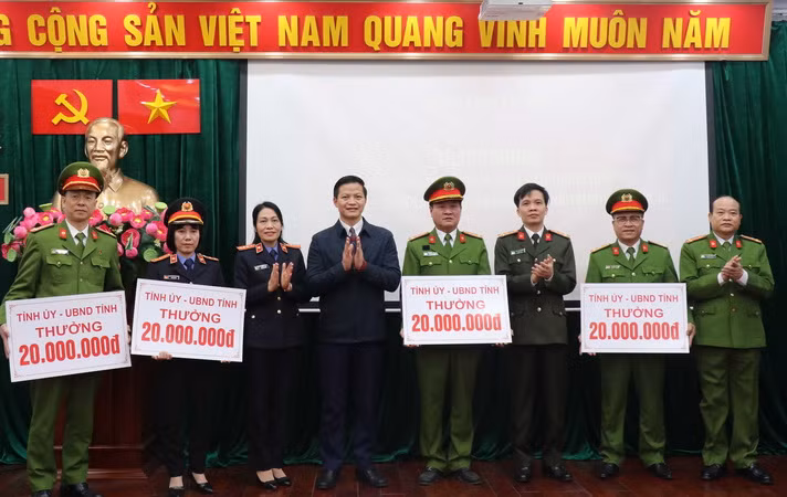 Bắc Ninh: Khen thưởng lực lượng phá nhanh vụ giết người ở Mão Điền ảnh 1