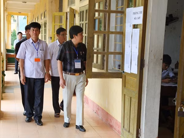 Chưa rà soát thí sinh điểm cao ngành công an ở Lạng Sơn, Hòa Bình ảnh 1