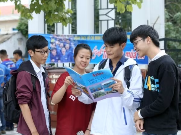 Điểm chuẩn Trang Bet88 Chính thức #1 2026 +88k 2018 giảm mạnh, chất lượng thí sinh có giảm? ảnh 2
