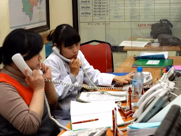 Các bệnh viện Hà Nội hối hả lên lịch trực cấp cứu dịp Tết ảnh 1