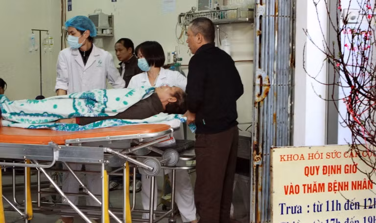 Các bệnh viện Hà Nội hối hả lên lịch trực cấp cứu dịp Tết ảnh 2