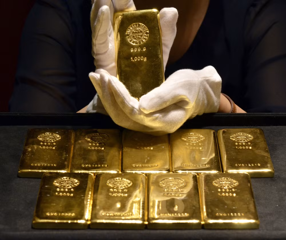 Chiều 12/1, giá vàng châu Á đi lên nhờ đồng USD suy yếu ảnh 1