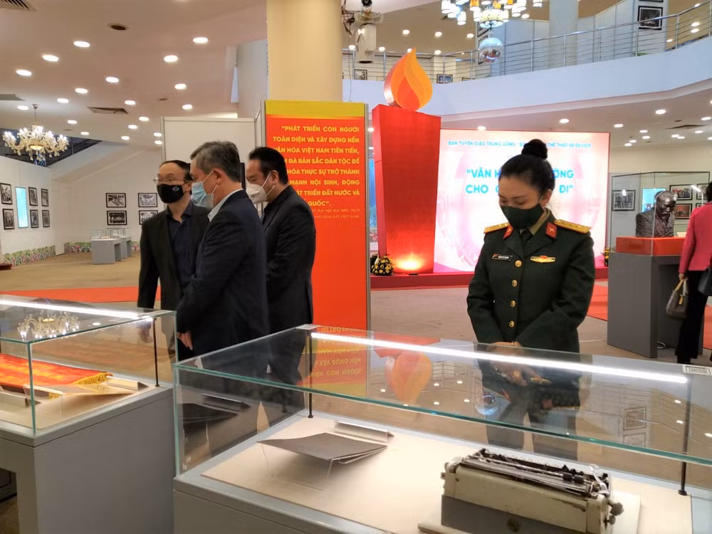 'Văn hóa soi đường cho quốc dân đi': Kim chỉ nam phát triển đất nước ảnh 2